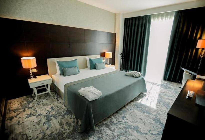 سوییت اجرایی, Baia Bursa