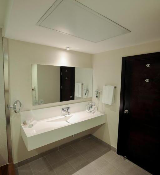 سوییت جونیور, Baia Bursa