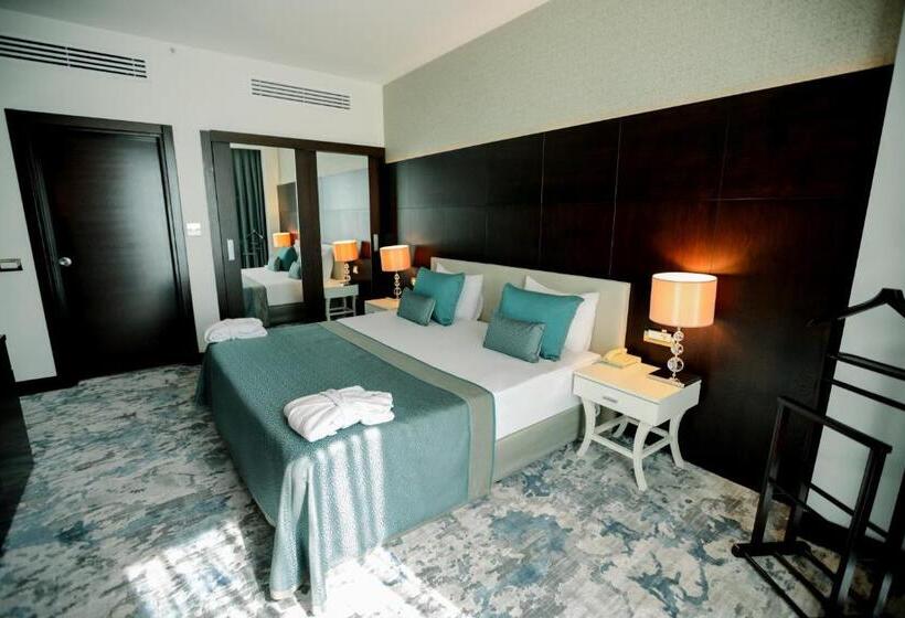 سوییت اجرایی, Baia Bursa