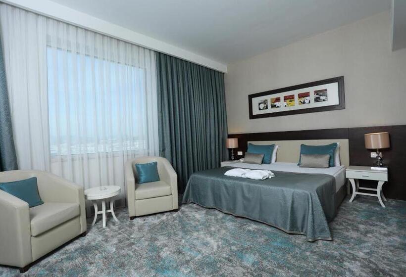 سوییت جونیور, Baia Bursa