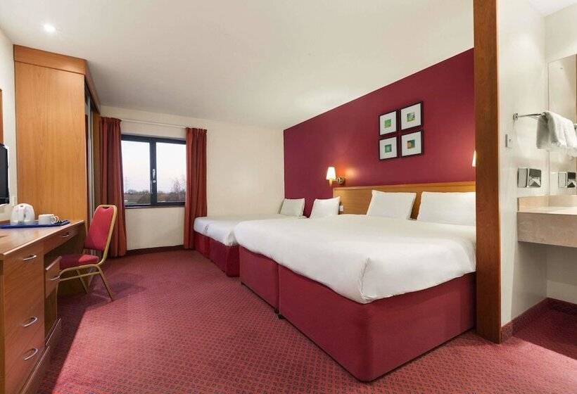 ファミリールーム, Days Inn Stevenage North