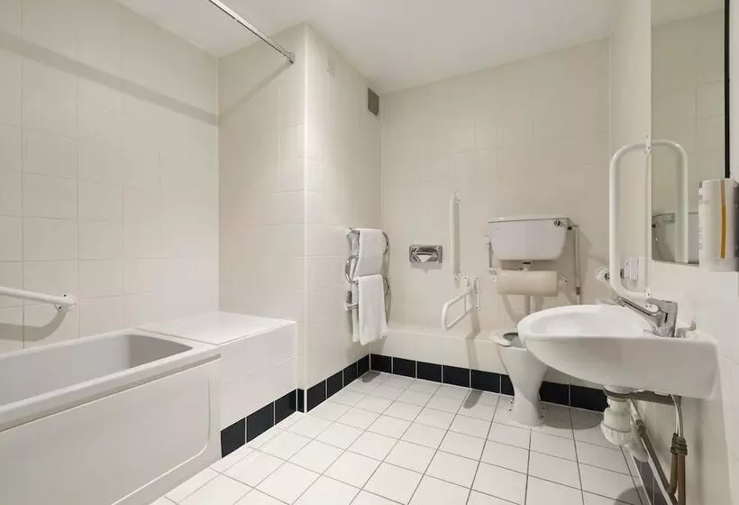 Standard-invahuone Parivuode, Days Inn Stevenage North