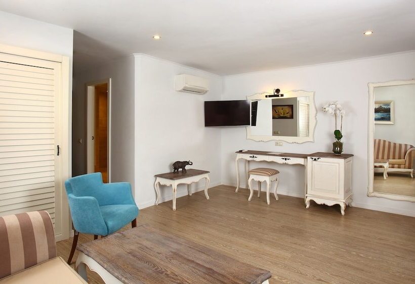 Полулюкс Кровать Кинг, Doubletree By Hilton Bodrum Marina Vista