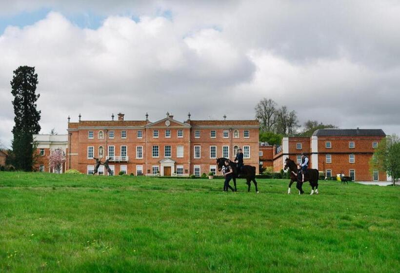 غرفة قياسية سرير كينج, Four Seasons Hotel Hampshire