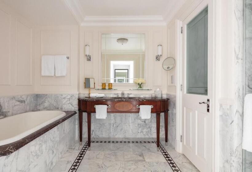 غرفة قياسية سرير كينج, Four Seasons Hotel Hampshire