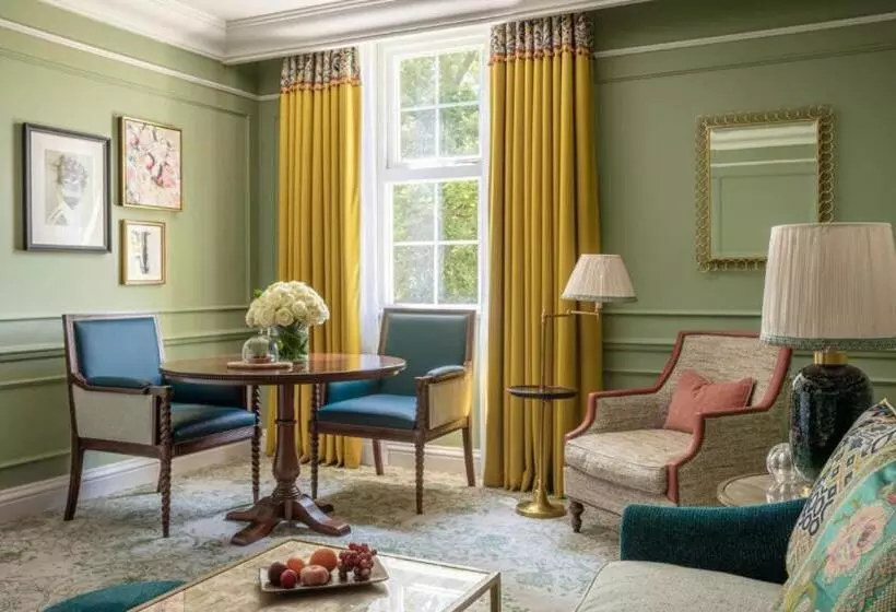 キングサイズベッドのエクゼクティブ, Four Seasons Hotel Hampshire