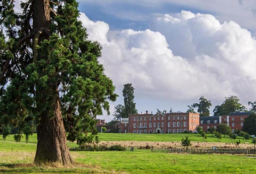 Номер Стандарт Адаптированный для Инвалидов, Four Seasons Hotel Hampshire