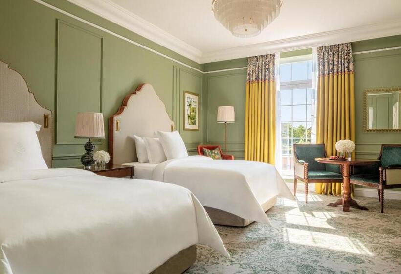غرفة قياسية لذوى الاحتياجات الخاصة, Four Seasons Hotel Hampshire