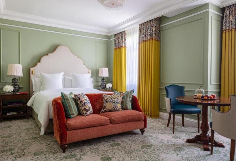 غرفة قياسية لذوى الاحتياجات الخاصة, Four Seasons Hotel Hampshire