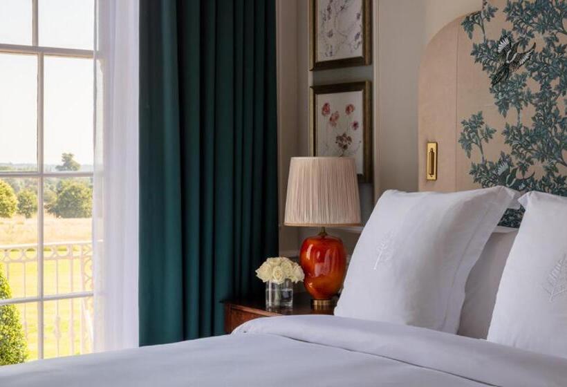 Люкс, Four Seasons Hotel Hampshire