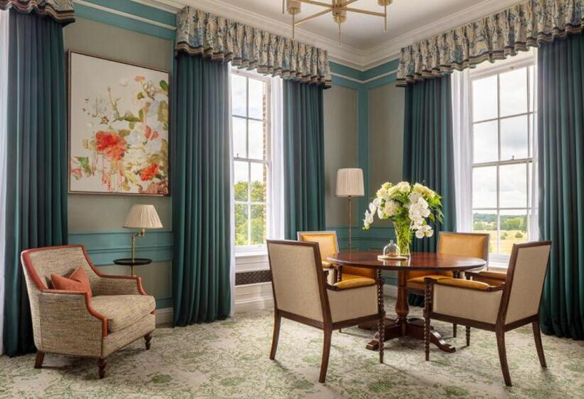 Люкс, Four Seasons Hotel Hampshire