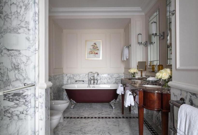 جناح, Four Seasons Hotel Hampshire