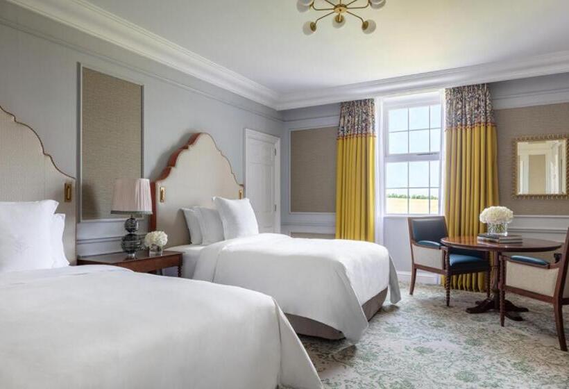 جناح, Four Seasons Hotel Hampshire