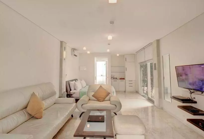 استودیوی استاندارد, Furamaxclusive Ocean Beach Seminyak Bali