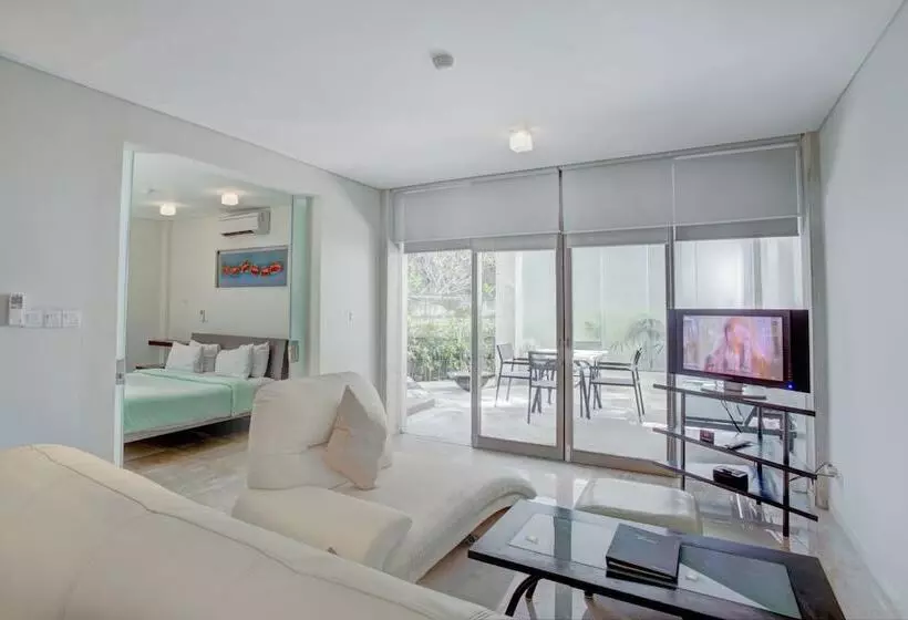 سوییت, Furamaxclusive Ocean Beach Seminyak Bali