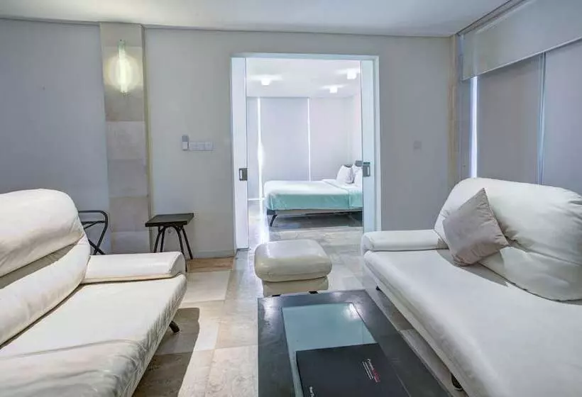 سوییت, Furamaxclusive Ocean Beach Seminyak Bali
