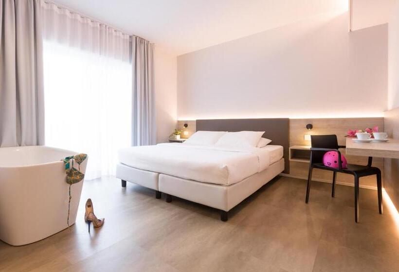 חדר דלוקס, Gotì