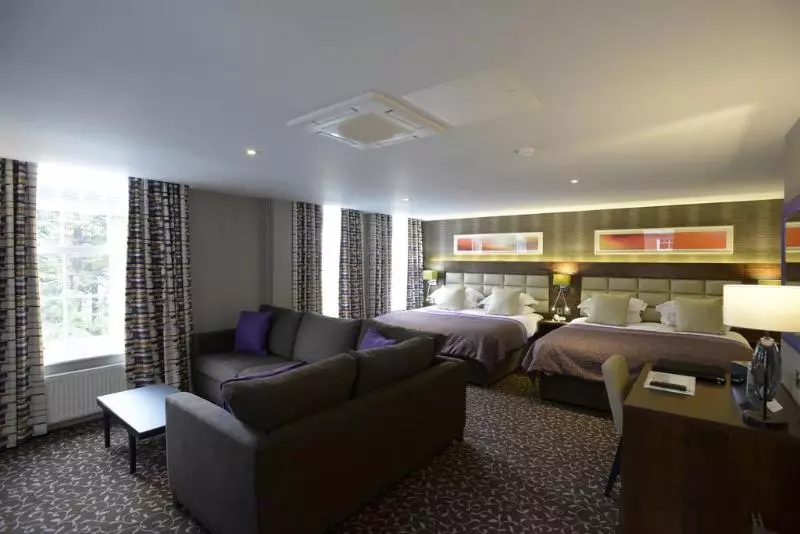 デラックスルーム, The Lensbury Resort