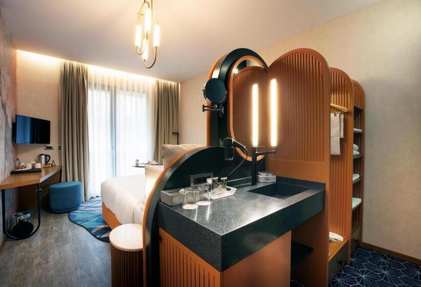 اتاق سوپریور با چشم‌انداز باغ, Mercure Istanbul Bakirkoy