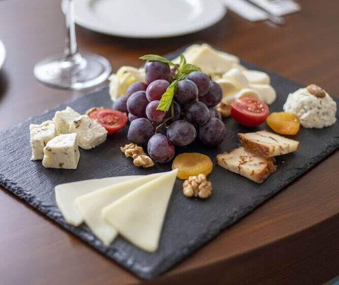 اتاق لوکس با چشم‌انداز شهر, Mercure Istanbul Bakirkoy