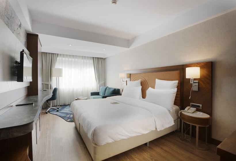 اتاق سوپریور با چشم‌انداز باغ, Mercure Istanbul Bakirkoy