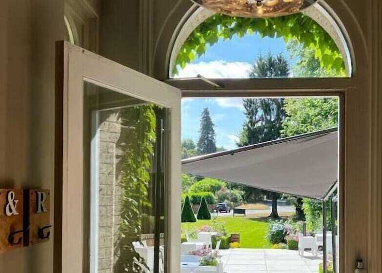 غرفة قياسية, Milsoms