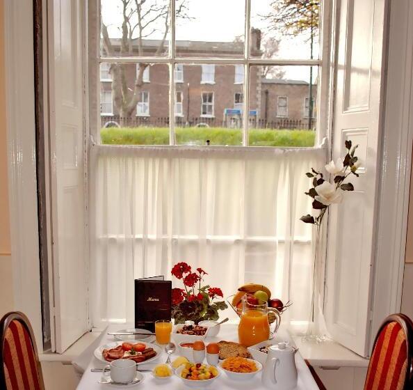 스탠다드 싱글 룸, Morehampton Townhouse