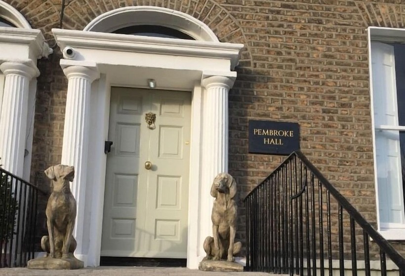 חדר דלוקס, Pembroke Hall