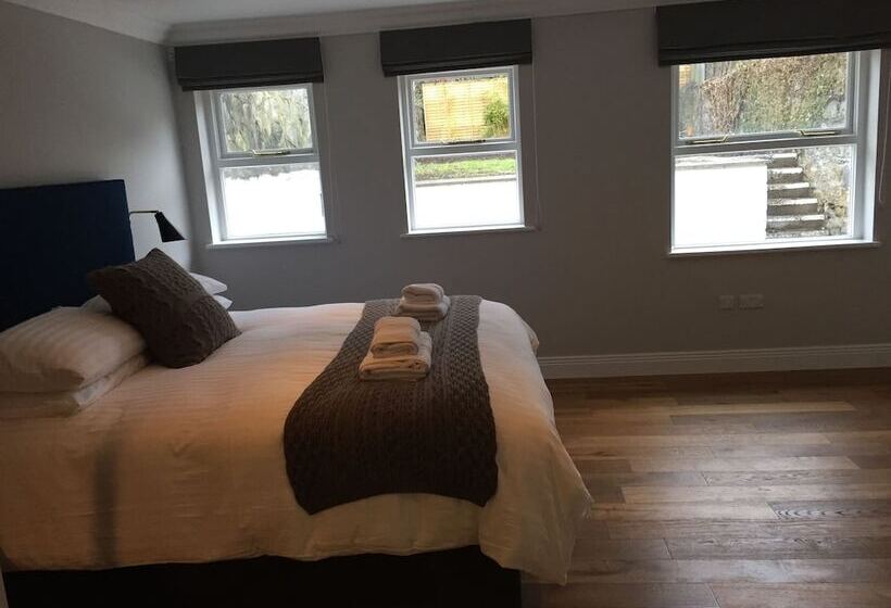 חדר דלוקס, Pembroke Hall