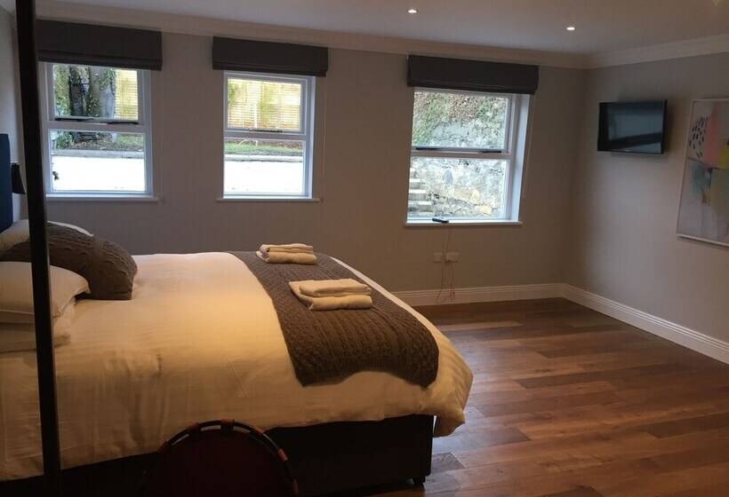 חדר דלוקס, Pembroke Hall