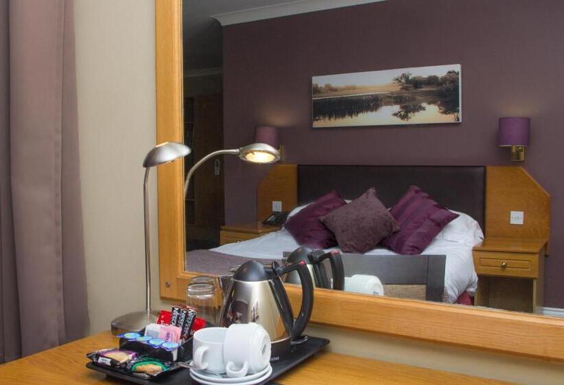 Люкс, The Essex Golf & Country Club