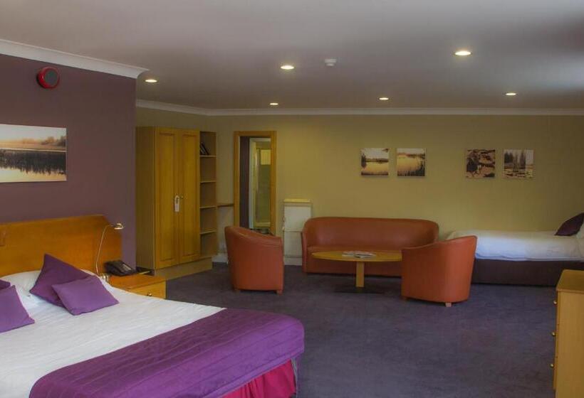 Люкс, The Essex Golf & Country Club