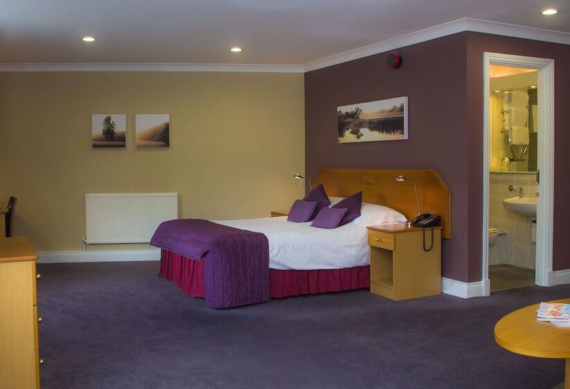 Номер Стандарт, The Essex Golf & Country Club