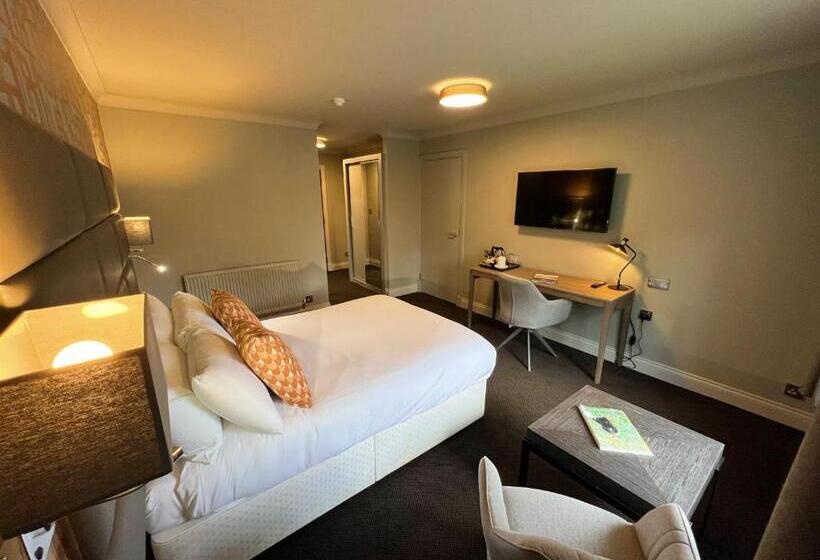 Номер Deluxe, The Essex Golf & Country Club