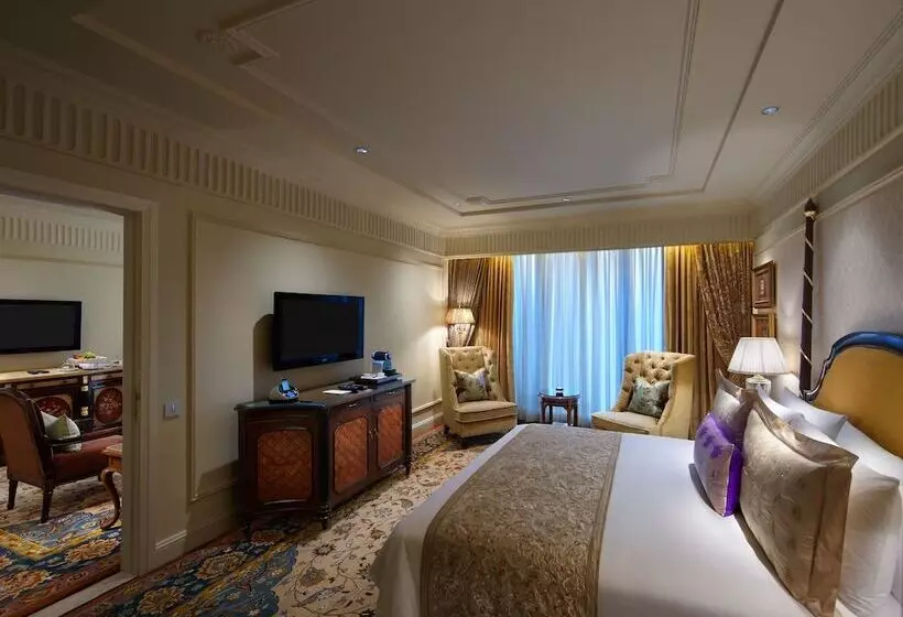 デラックススイート, The Leela Palace New Delhi