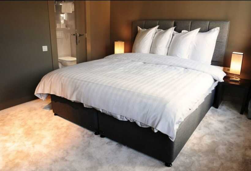 Comfort Kamer, The Neufchatel