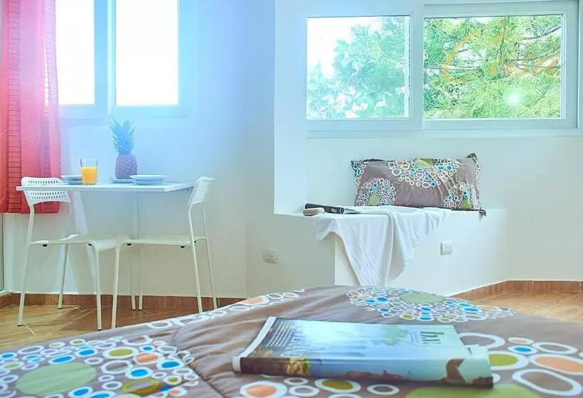 استودیو کامفورت, Tropical Casa Laguna