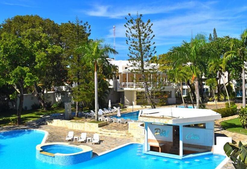 غرفة قياسية مطلّة علي حمام السباحة, Tropical Casa Laguna