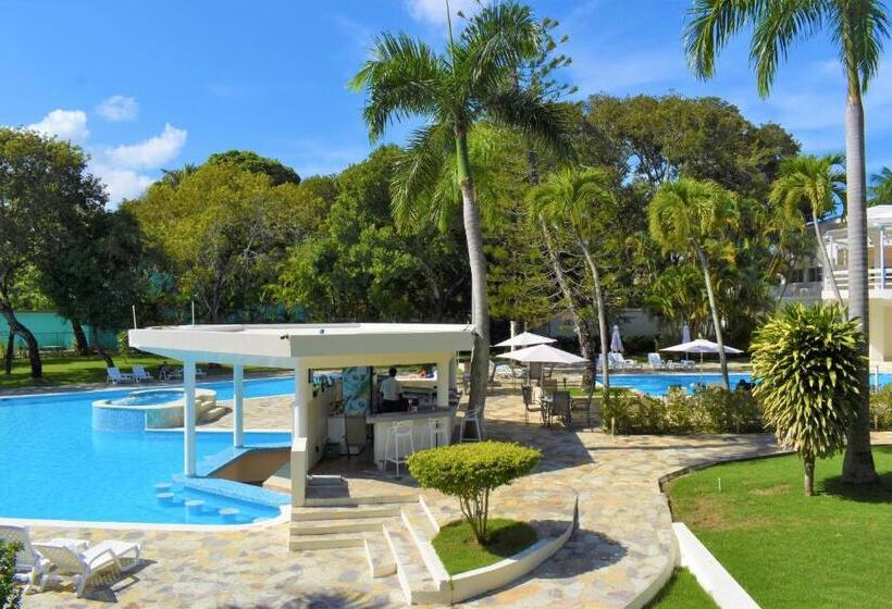 غرفة قياسية مطلّة علي حمام السباحة, Tropical Casa Laguna