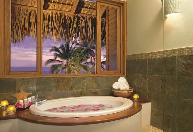 سوئیت جونیور با چشم‌انداز باغ, Zoetry Agua Punta Cana   All Inclusive