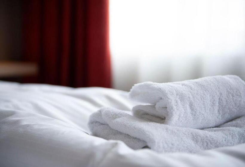 Номер Economy, Henriks Hotell