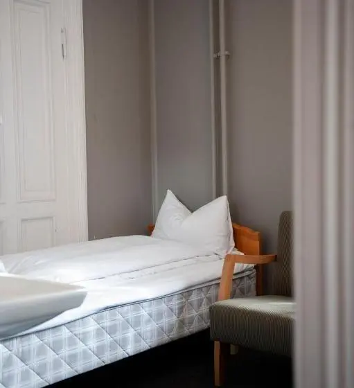 浴室共有ファミリールーム, Henriks Hotell