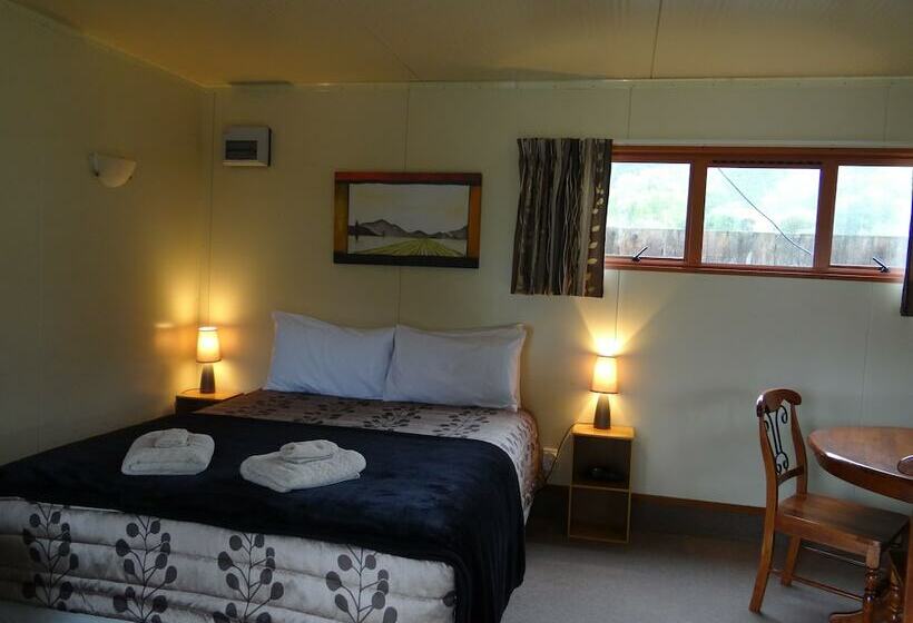 单卧家庭公寓, Picton S Waikawa Bay Holiday Park