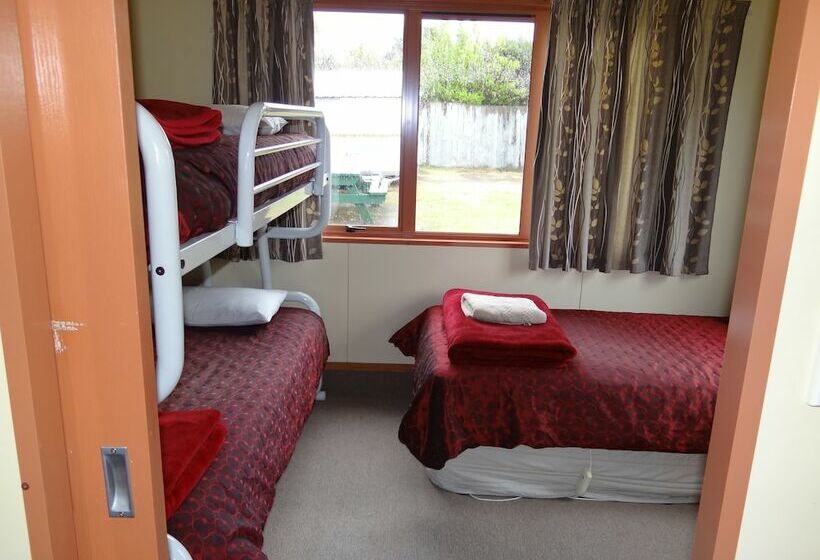 单卧家庭公寓, Picton S Waikawa Bay Holiday Park
