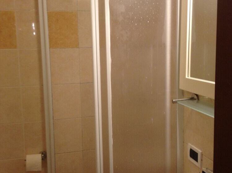 اتاق استاندارد سه نفره, Guesthouse Alloggi Agli Artisti