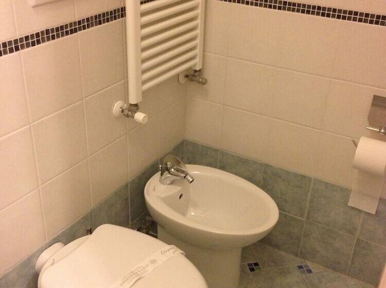 اتاق استاندارد سه نفره, Guesthouse Alloggi Agli Artisti