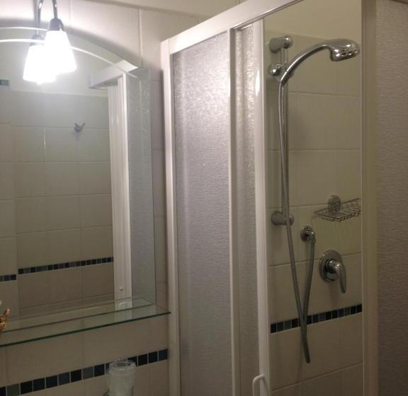 اتاق استاندارد سه نفره, Guesthouse Alloggi Agli Artisti