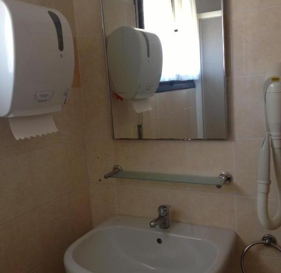 اتاق استاندارد چهار تخته, Guesthouse Alloggi Agli Artisti