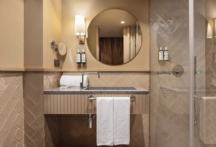 سوییت جونیور, Exe Essenzia Porto