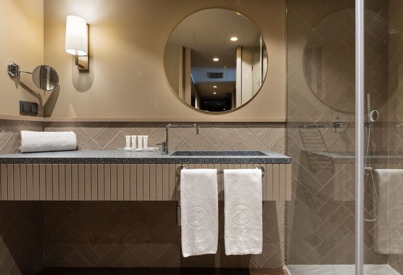 اتاق استاندارد با بالکن, Exe Essenzia Porto